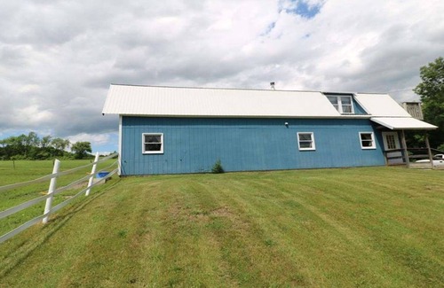 Stillwater Apartment | Peaceful Getaway - 12 Mins to Saratoga Race Track