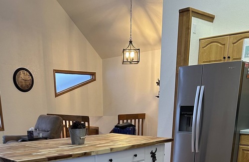 Gateway House | Peaceful home situated in the Gateway to Alaskan Adventures