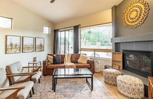 Las Sendas House | Peaceful Oasis in Gated Golf Course Community