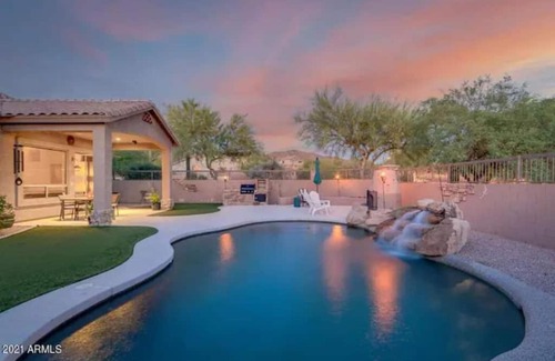 Las Sendas House | Peaceful Oasis in Gated Golf Course Community