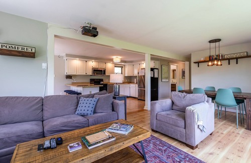 South Pomfret House | Peaceful oasis, stunning views, less than 10 mins from Woodstock Village