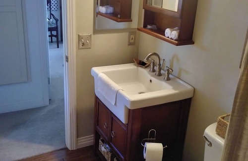 Woodbridge Condo | Peaceful & Pet-friendly 2B2B Condo in Exquisite Woodbridge, Irvine