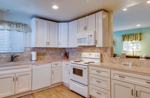 North Upper Truckee House | Peaceful Pines Retreat
