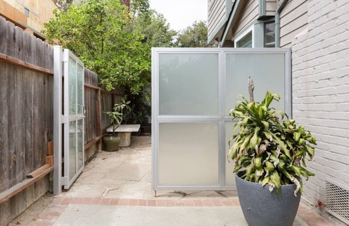 Venice Cottage | Peaceful, Private Cottage in Venice Beach