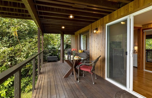 Kailua-Kona Apartment | Peaceful Private En-suite on Kona Coffee Farm