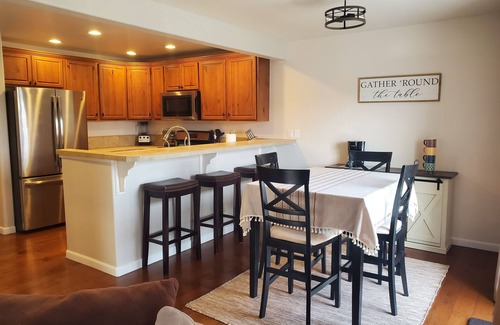Gypsum House | Peaceful & Quiet!n28+Day welcome, with Workspace, Garage and Privacy.