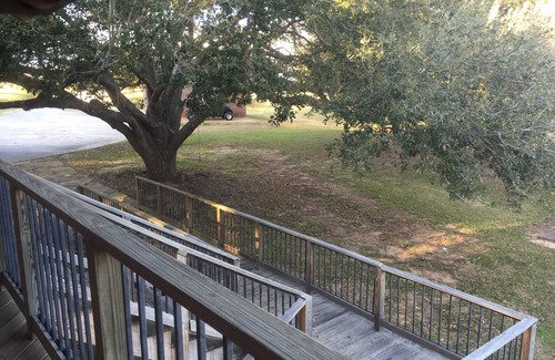 Natchitoches House | Peaceful. Relaxing. Fun. Bring boat. Fish, shop, explore!