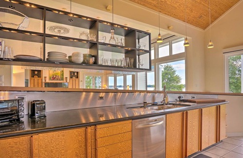 Reedville House | Peaceful Sanctuary w/ Private Dock on River!