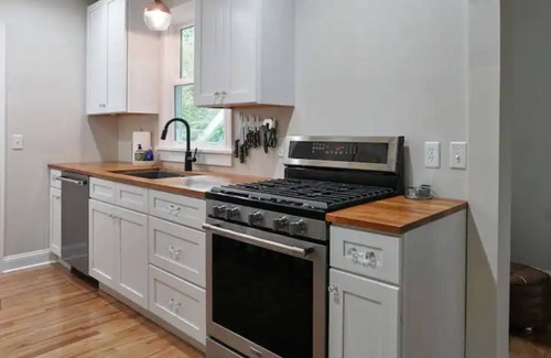 Beaverdale House | Peaceful Setting & Modern Style