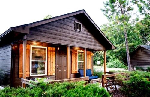 Cleora House | Peaceful Spacious Studio Cabin in Afton, Oklahoma