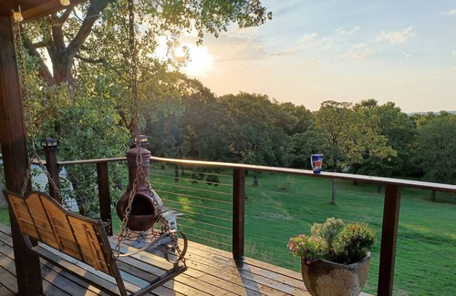 Sand Springs House | Peaceful stay @ "Oak Keys" on Lake Keystone