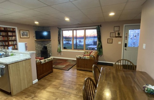 Lapeer Apartment | Peaceful Suite Lakefront Retreat