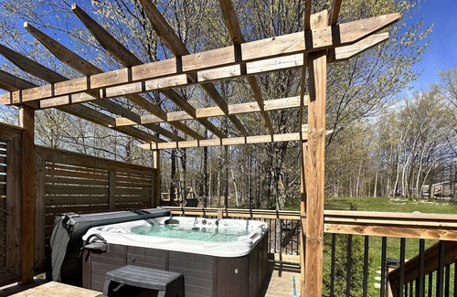 Tay Cottage | Peaceful Vacation Home With Hot Tub