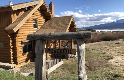 Island Park Cabin | Peaceful View* 2Br, 2Ba, Bbq Grill, Hot Tub, Sleeps 4, 18 Miles to Yellowstone