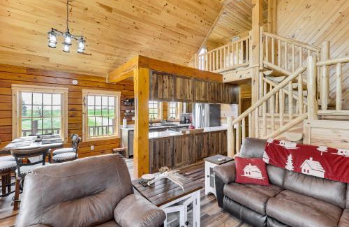 Sundance House | Peaceful Wyoming Cabin with Spacious Deck and Wet Bar!