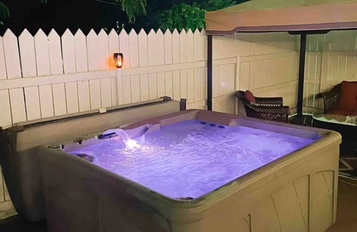 Okanagan-Similkameen House | Peach City Retreat w/Pool and Hot Tub