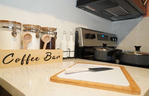 Columbus Apartment | Peach Suite - 10 min to Ft Moore