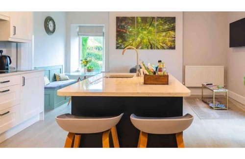 Rowsley Apartment | Peak District, Hillside Retreat, panoramic views, Nr Bakewell & Chatsworth
