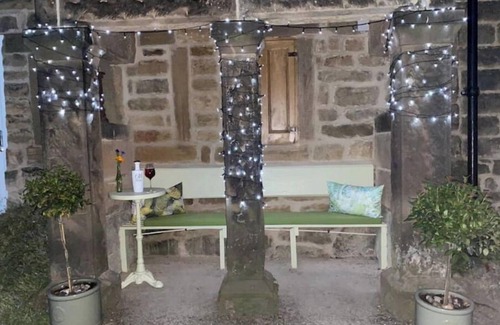 Rowsley Apartment | Peak District, Hillside Retreat, panoramic views, Nr Bakewell & Chatsworth