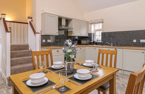 Dunnington Cottage | PEAR TREE COTTAGE, family friendly, with open fire in Dunnington
