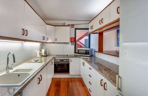 Vilamoura Apartment | Pearl Harbor 3 BDR Flat VLM Marina by LovelyStay