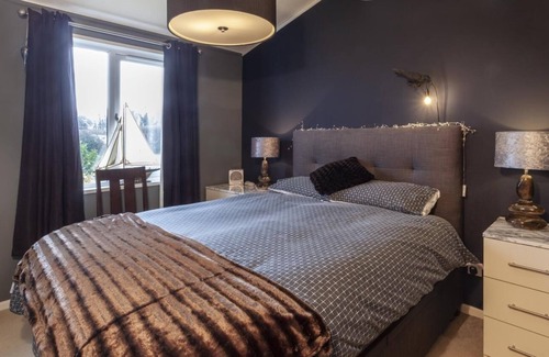 Old Cleeve Apartment | Pebble Lodge, Watchet