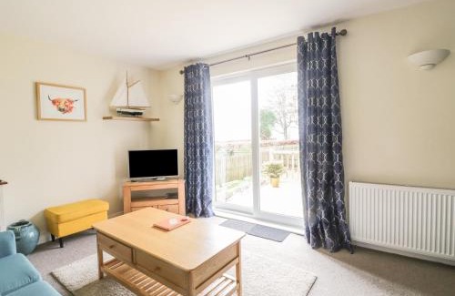 West Laroch House | Pebble Nook
