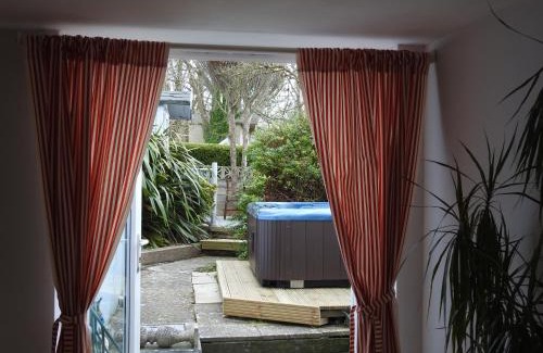 Isle of Portland House | Pebble Reef