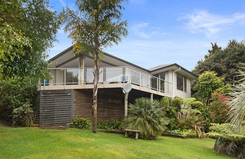 Waipu House | PEBBLEBROOKE VIEWS - MANGAWHAI HOLIDAY HOME in Mangawhai
