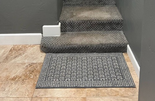 Negaunee Apartment | Peck Street’s Modern Oasis & Jacuzzi!
