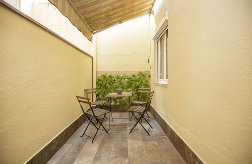 Pedret Apartment | Pedret apartment in Girona