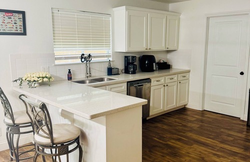 Brookeland House | Peek a Boo Lake View home in beautiful Sam Rayburn neighborhood