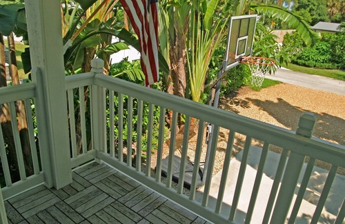 Stuart House | Pelican Landing, A Charming Florida Pool House