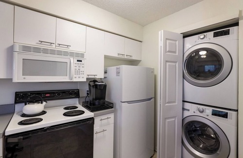 Holmes Beach Condo | Pelican Paradise by A Shore Thing Vacations!