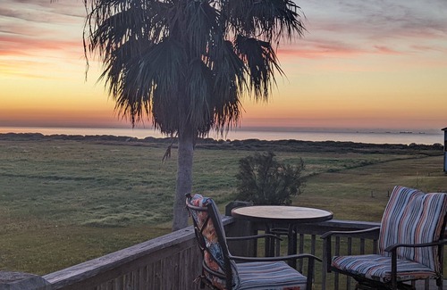 Crystal Beach House | Pelican View at Crystal Beach