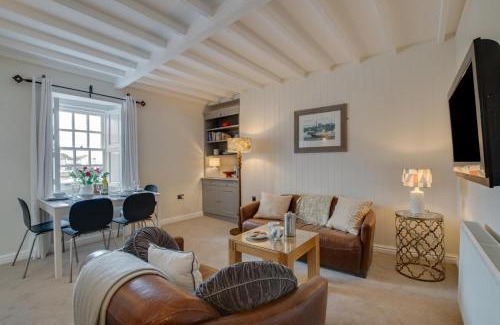 Aberaeron Apartment | Pen Cei Apartment