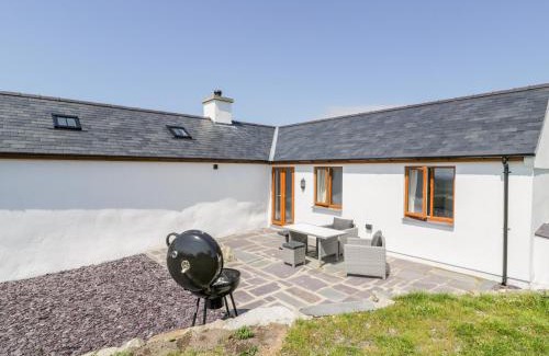 Garndolbenmaen House | Pen Y Braich Uchaf