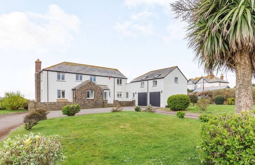 Tintagel House | PENHALLICK HOUSE, pet friendly, with a garden in Tintagel