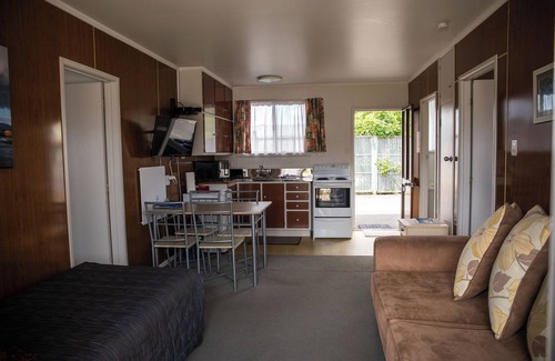 Whitianga Hotel | Peninsula Motel