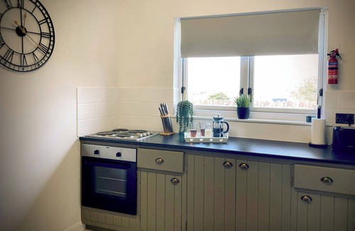 Saint Gennys Cottage | PENKENNA, pet friendly, with a garden in Crackington Haven