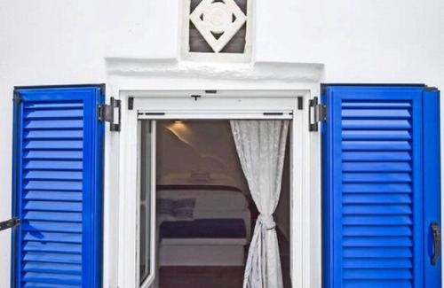 Tinos Cottage | Penny’s Serenity suite nearby beaches, restaurants & more in Tinos