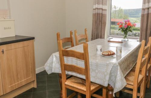 Capel Garmon House | Penrhyddion Ucha