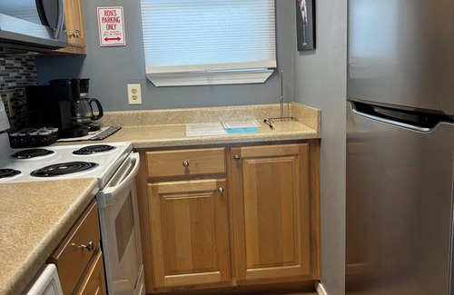 Pensacola Beach Condo | Pensacola Beach Condo with a Great View! Free WiFi and Swimming Pool. D5