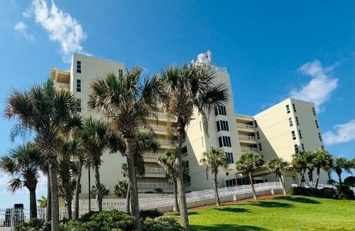 Pensacola Beach Apartment | Pensacola, Oceanfront Paradise With Private Beach