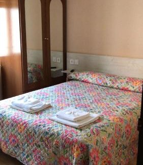 Carrena House | Pensión Casa Corro