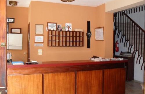 Algeciras House | Pensión Versalles