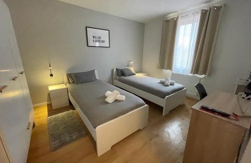Großengstingen House | Pension Bären