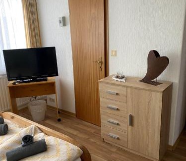 Dagebuell House | Pension Feist Zimmer 5
