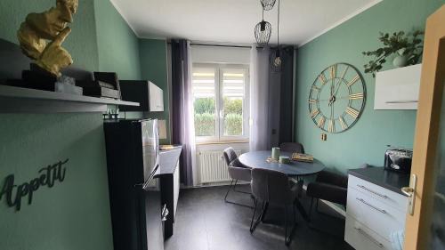 Wolfen House | Pension Harmonie UG