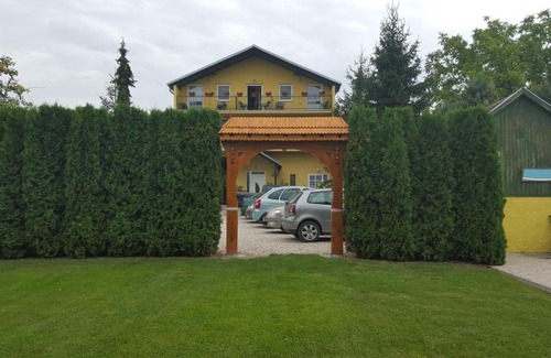Gabcikovo House | Pension Hostad